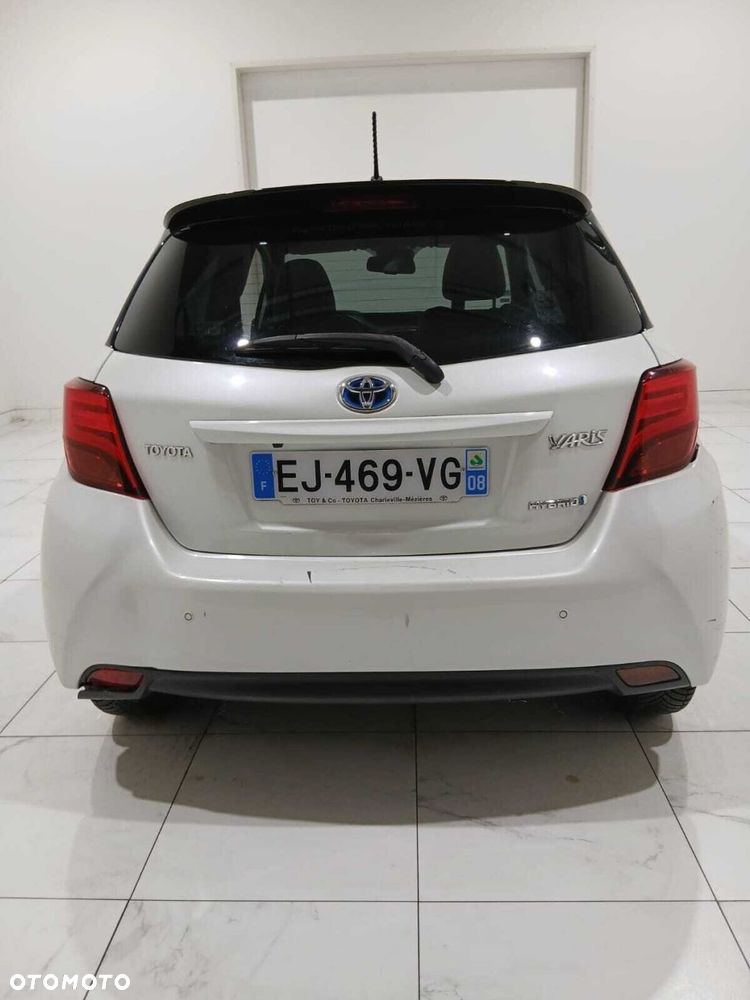 Toyota Yaris - 11
