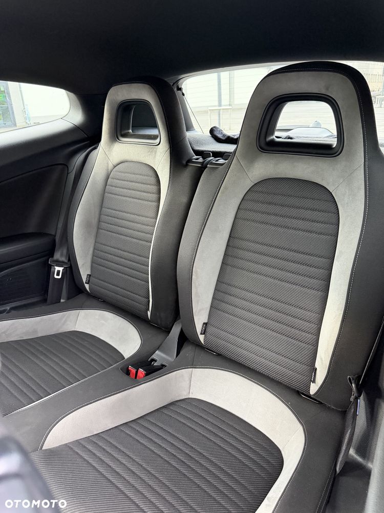 Volkswagen Scirocco - 8