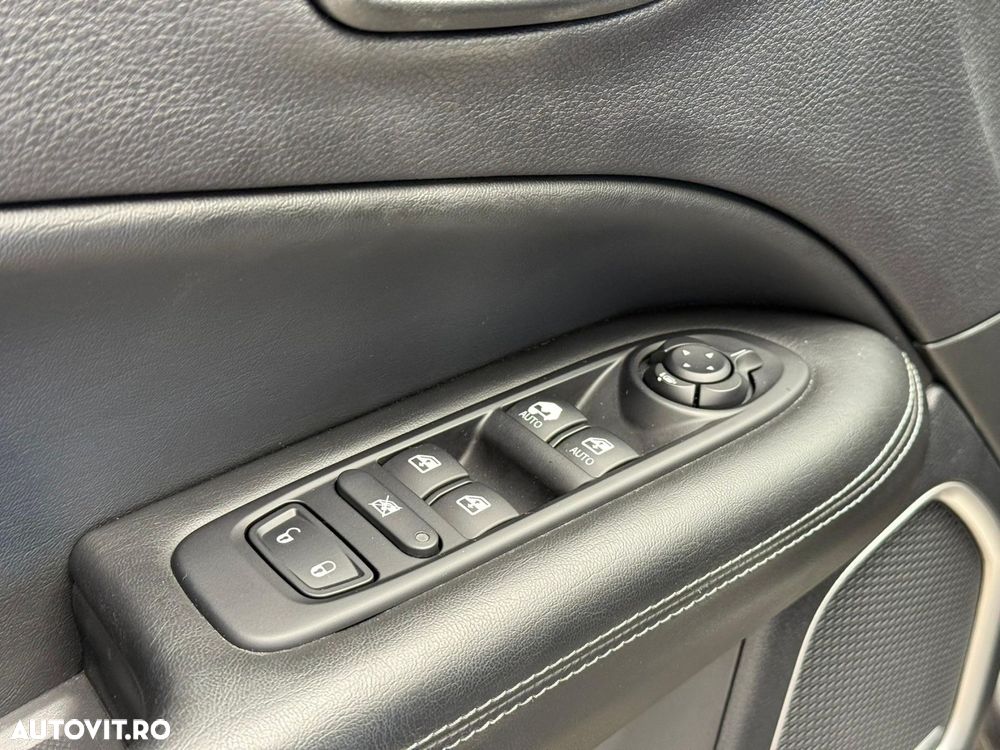 Jeep Compass - 16