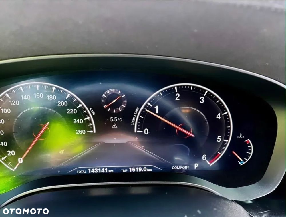 BMW Seria 5 520d xDrive M Sport sport - 6