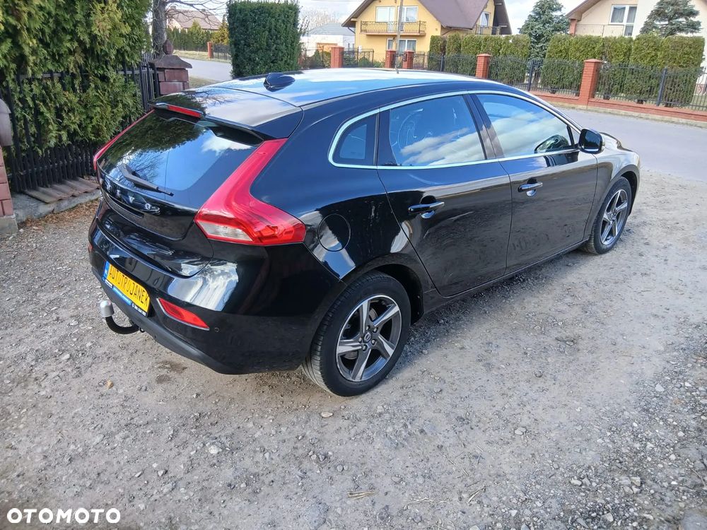 Volvo V40 D2 - 13