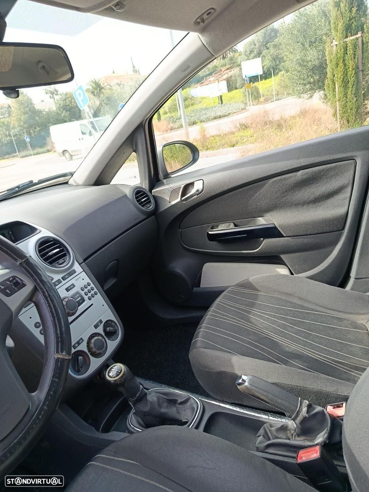 Opel Corsa 1.3 CDTi Enjoy - 4