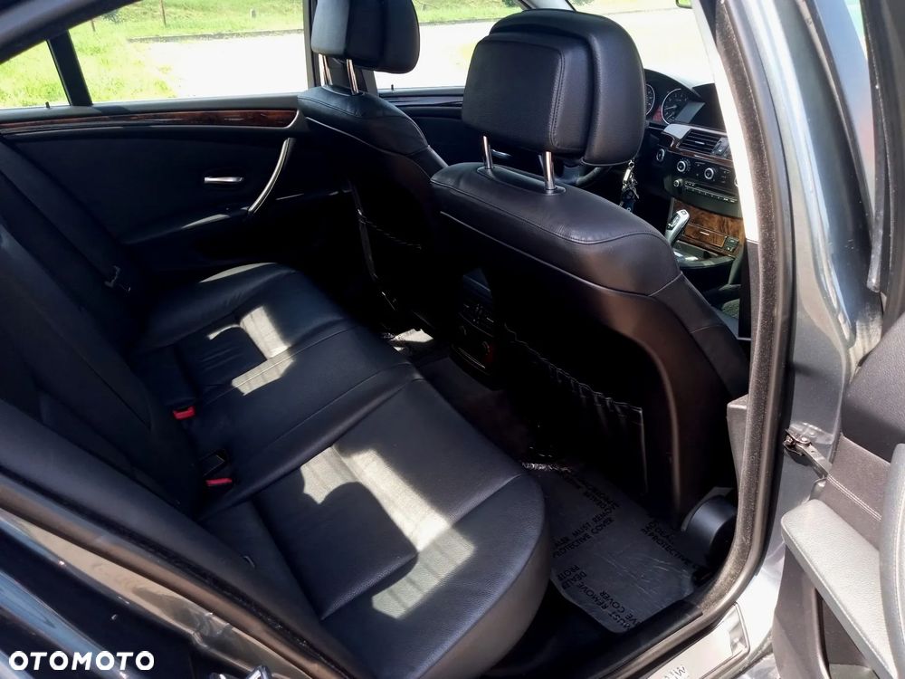 BMW Seria 5 - 13