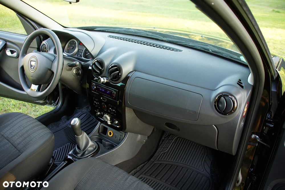 Dacia Duster 1.6 16V 4x2 - 6