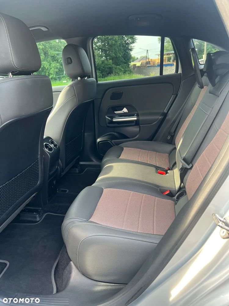 Mercedes-Benz EQA 250 66.5kWh Electric Art - 20