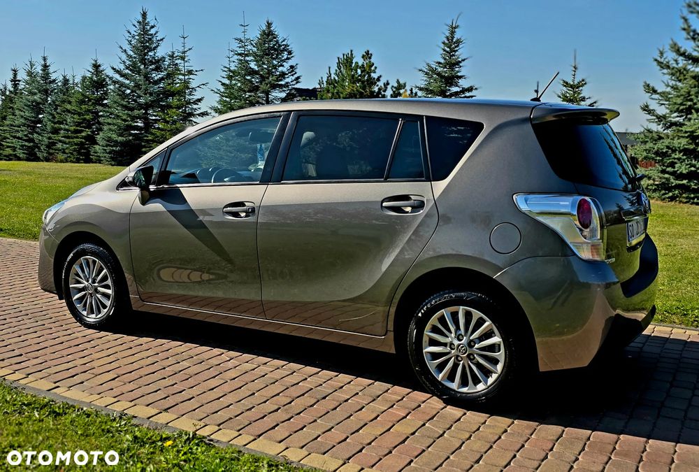 Toyota Verso - 10