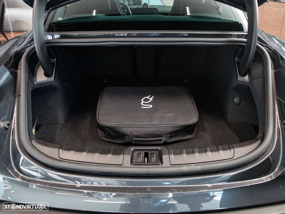 Porsche Taycan Standard - 19
