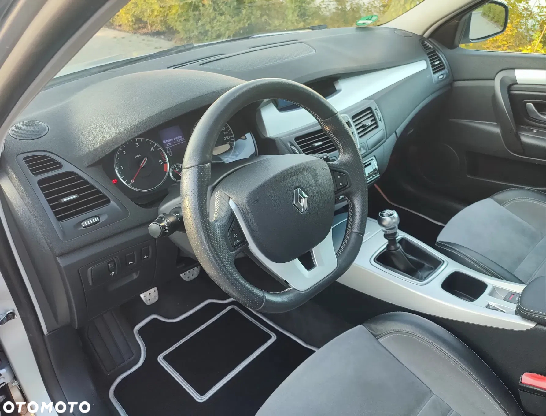 Renault Laguna Grandtour dCi 180 FAP GT - 20