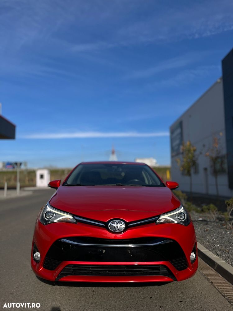Toyota Avensis 2.0 D-4D Luxury - 5