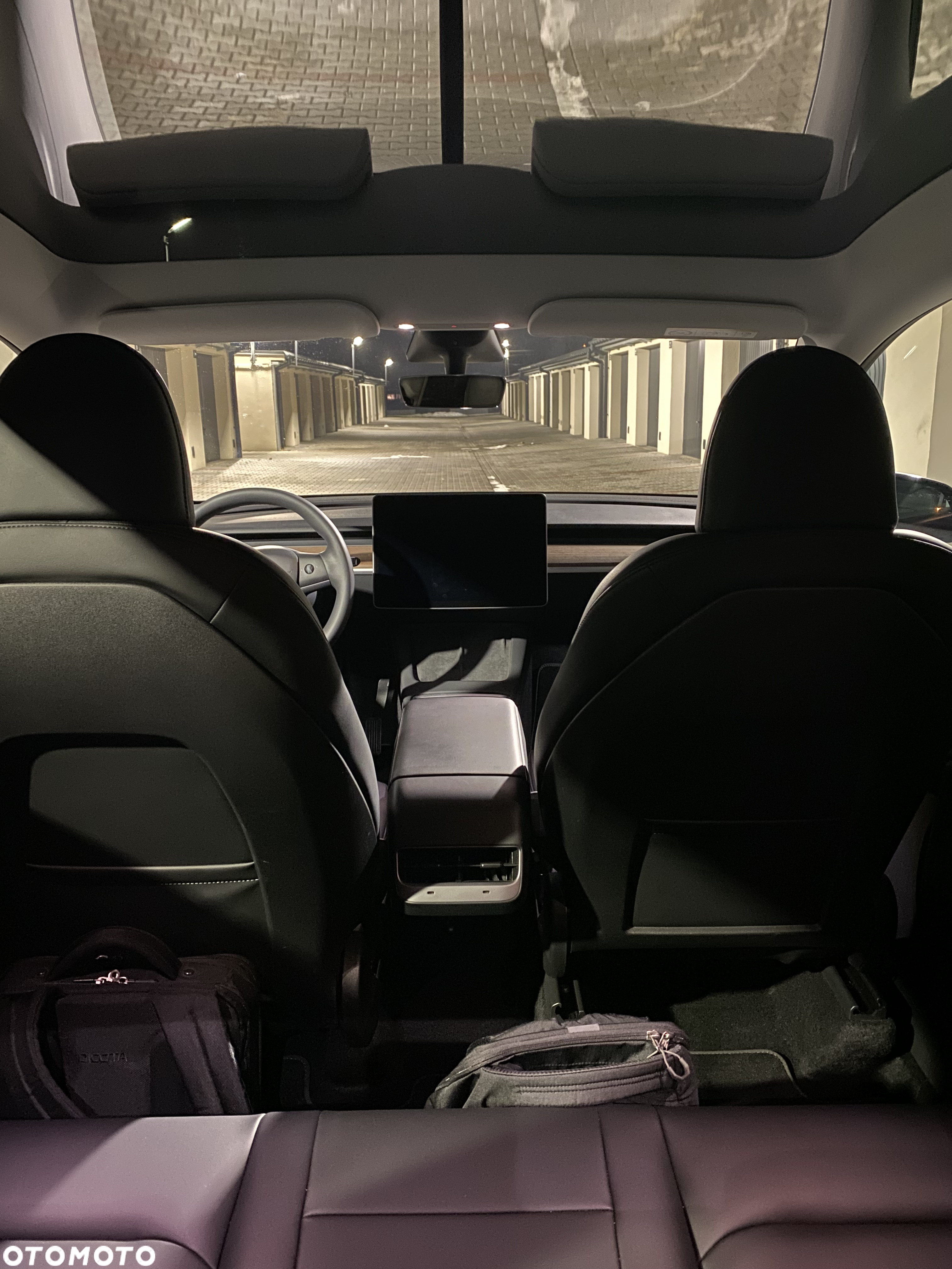 Tesla Y Long Range AWD - 20