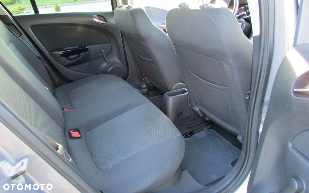 Opel Corsa 1.2 16V Cosmo - 14
