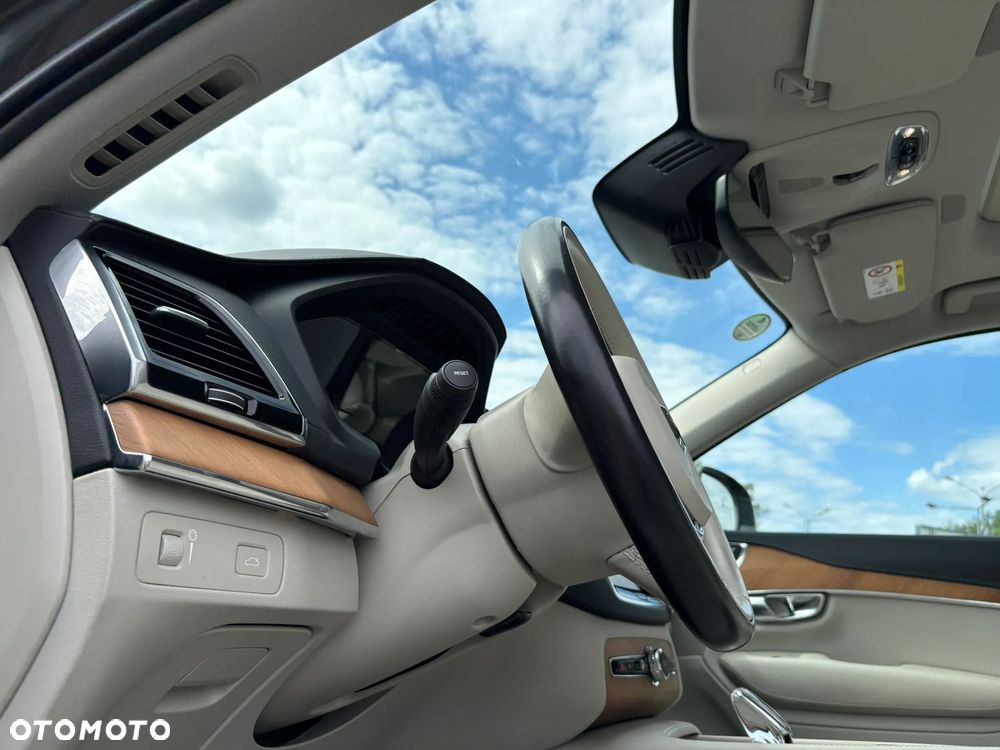 Volvo XC 90 B5 D AWD Inscription - 12