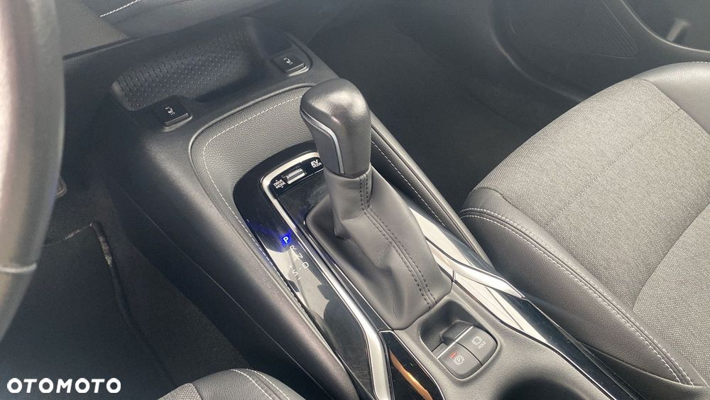 Toyota Corolla 2.0 Hybrid Comfort - 18