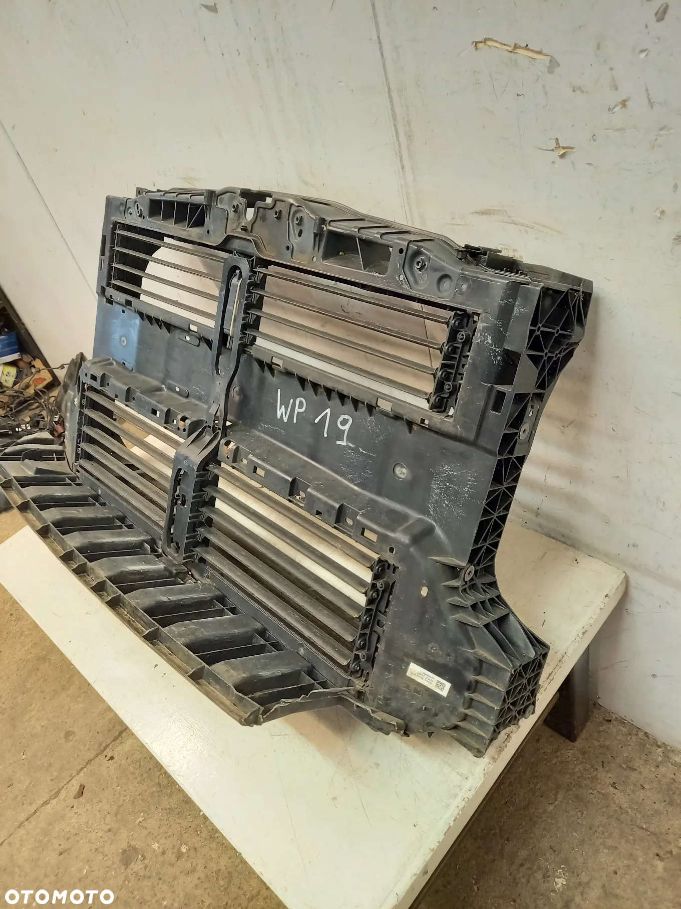 Ford Focus MK4 4 IV żaluzja tunel powietrza maskownica pas przedni - 2