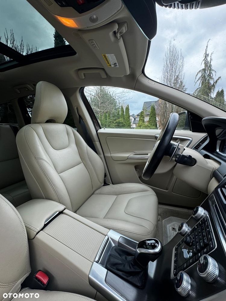 Volvo XC 60 T6 AWD Summum - 11