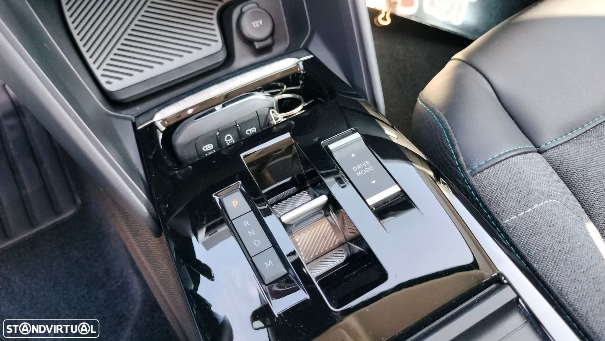 Citroën C4 PureTech 130 Stop&Start EAT8 FEEL PACK - 29