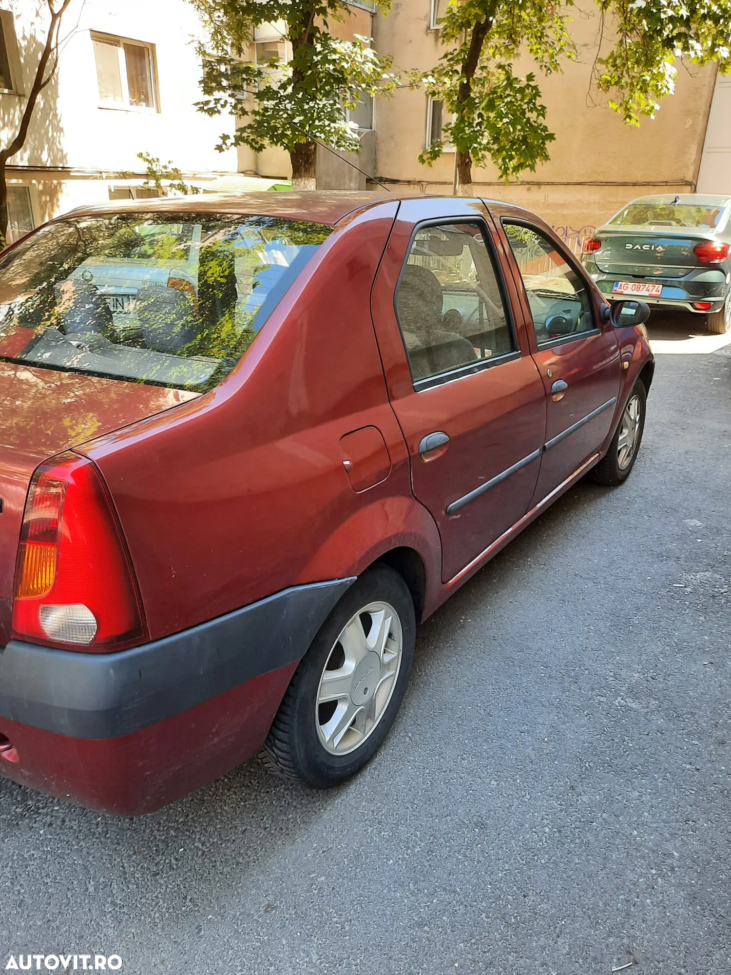 Dacia Logan 1.6 MPI Ambition - 2