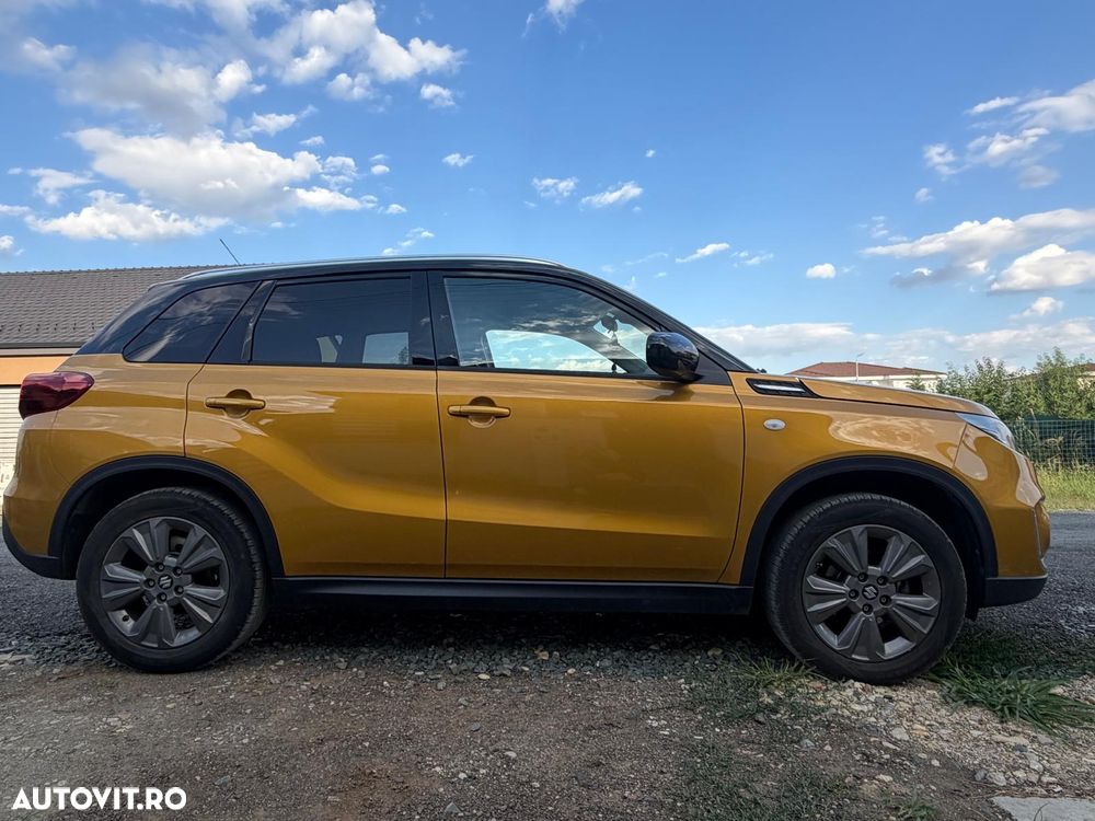 Suzuki Vitara 1.4 Boosterjet AllGrip MHEV Passion - 4