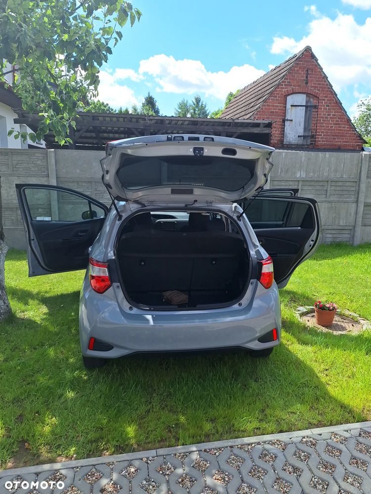 Toyota Yaris 1.5 Premium - 6