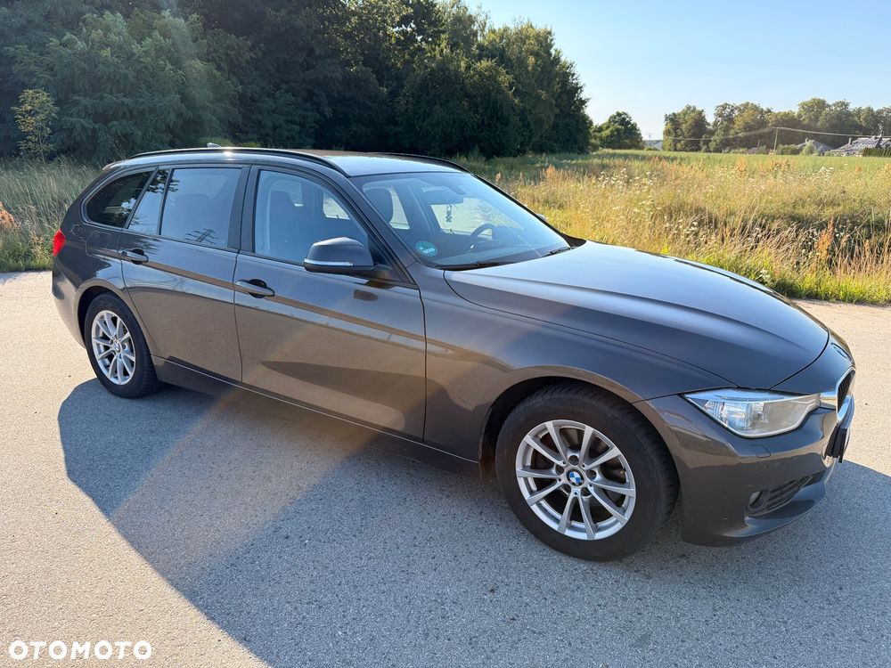 BMW Seria 3 320d - 8