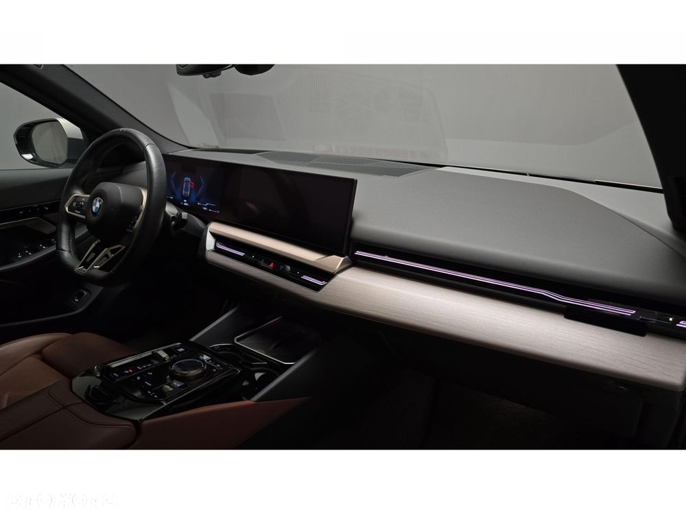 BMW Seria 5 - 31