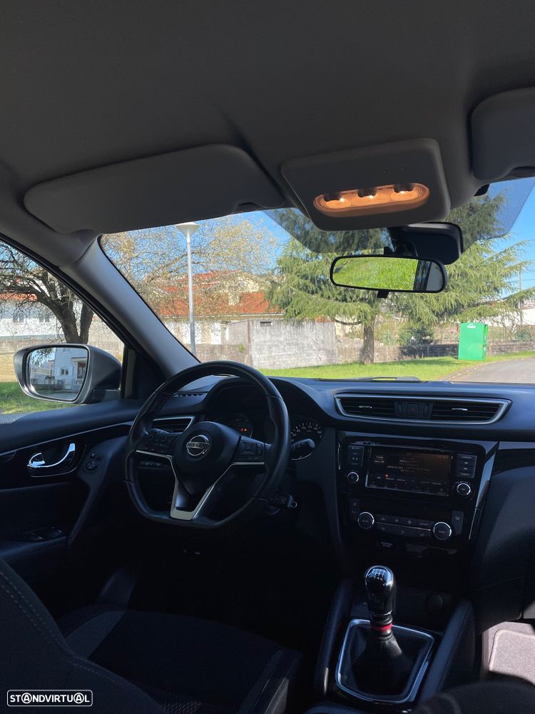 Nissan Qashqai 1.3 DIG-T AKARI - 11