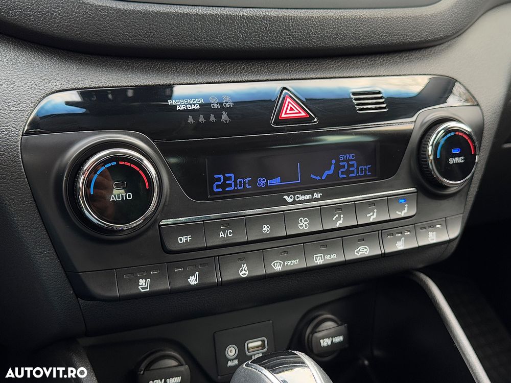 Hyundai Tucson blue 1.7 CRDi 2WD DCT Premium - 24