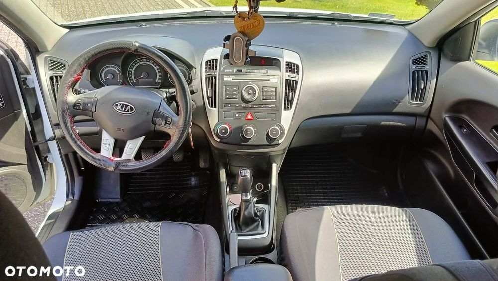 Kia Ceed 1.6 Crdi L - 13