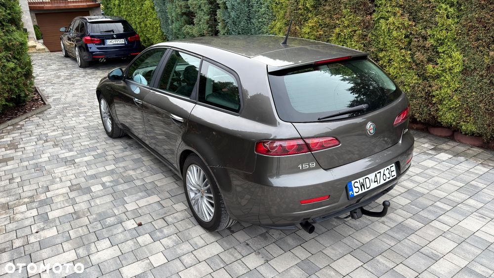 Alfa Romeo 159 1.9 JTDM 16V DPF Distinctive - 6