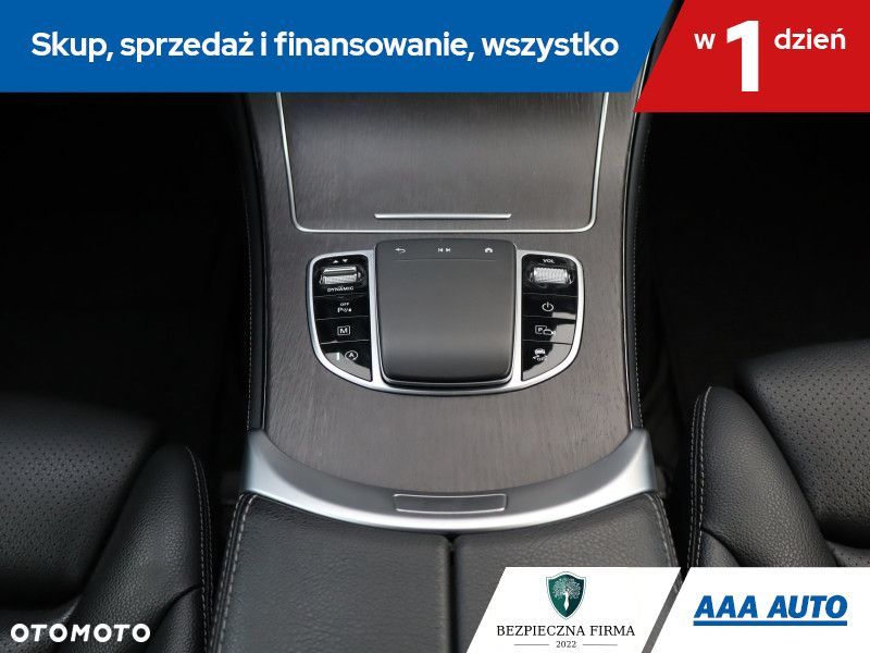 Mercedes-Benz GLC - 18