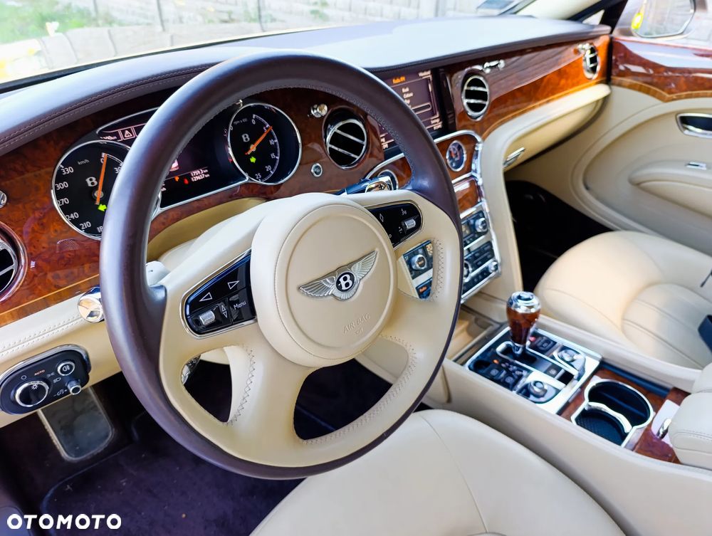Bentley Mulsanne - 33