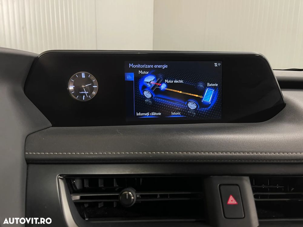 Lexus UX 250h Business Edition - 15