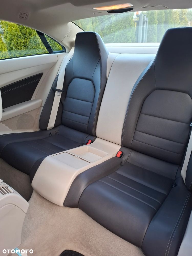 Mercedes-Benz Klasa E 250 - 9