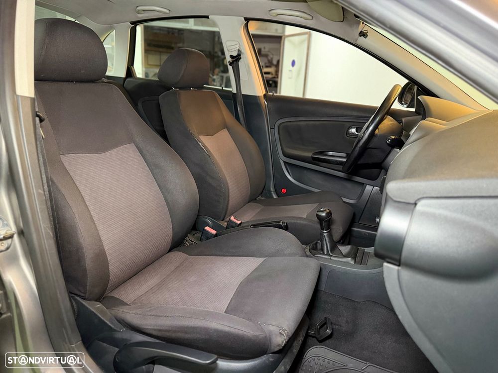 SEAT Cordoba 1.4 16V Sport - 13