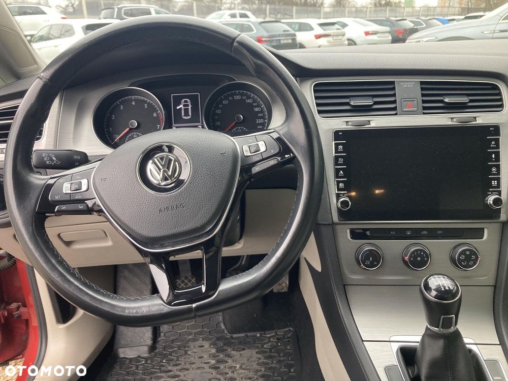 Volkswagen Golf 1.2 TSI BMT Comfortline - 10