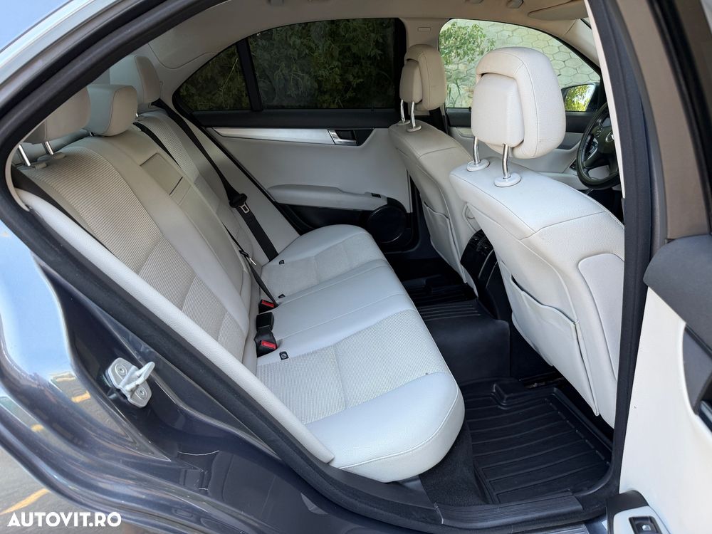 Mercedes-Benz C 200 CDI BlueEFFICIENCY - 11