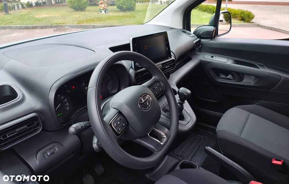 Toyota Proace - 23