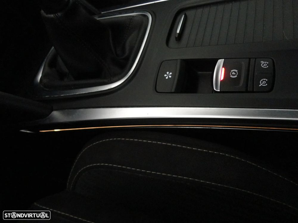 Renault Mégane Sport Tourer ENERGY dCi 130 INTENS - 26
