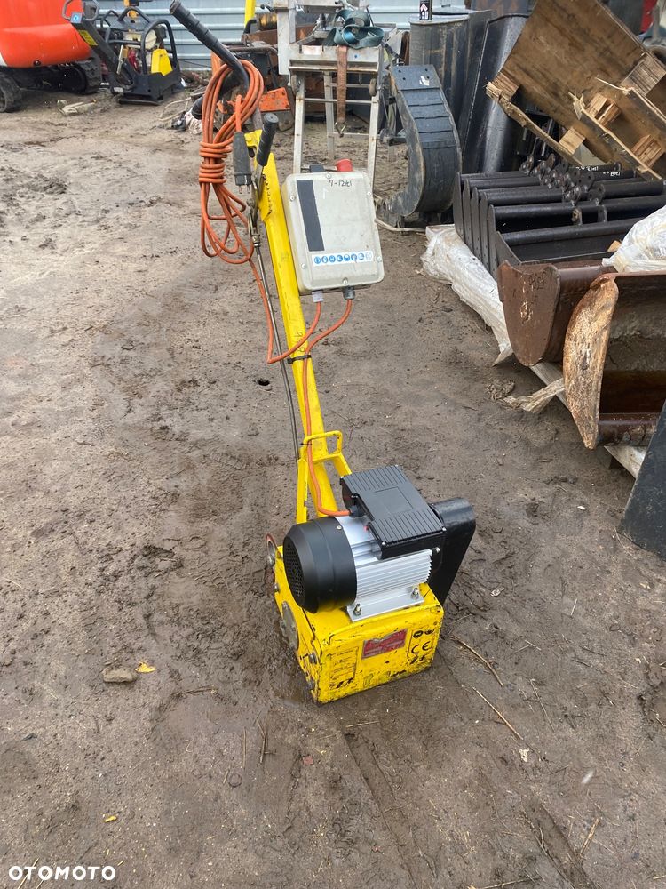 Frezarka  do betonu 200 mm elektryczna 2016r - 1