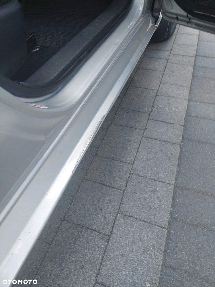 Toyota Auris 1.4 D-4D Active - 14
