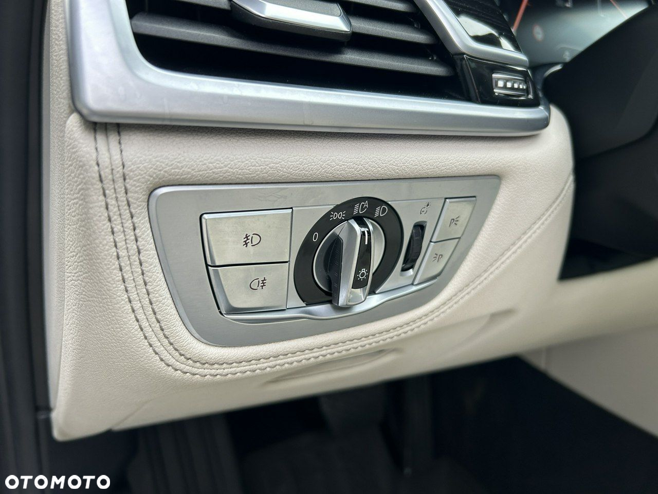 BMW Seria 7 - 25