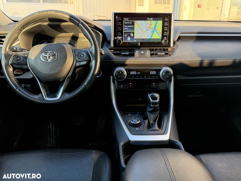 Toyota RAV4 - 11
