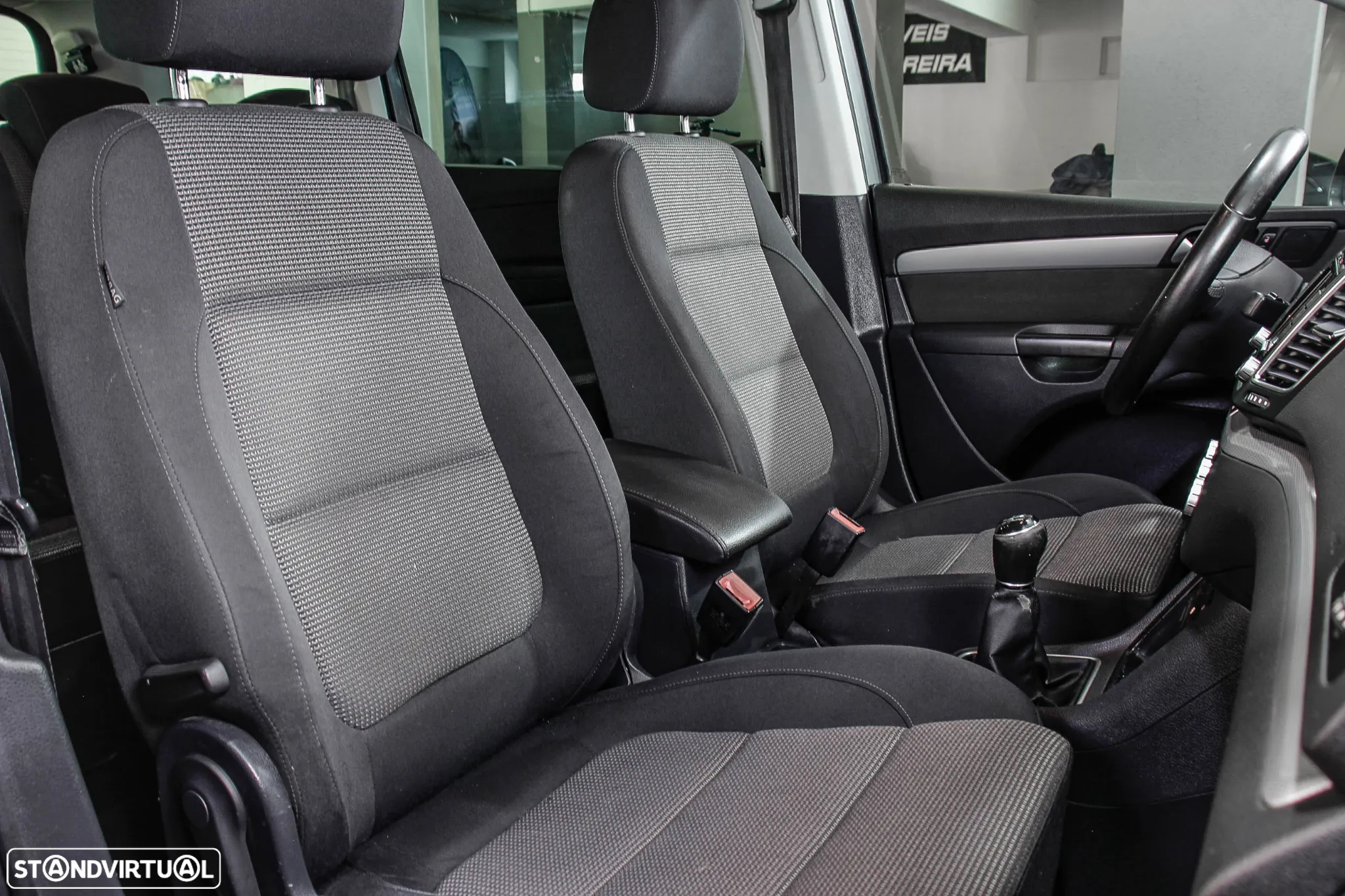 VW Sharan 2.0 TDI Confortline - 19