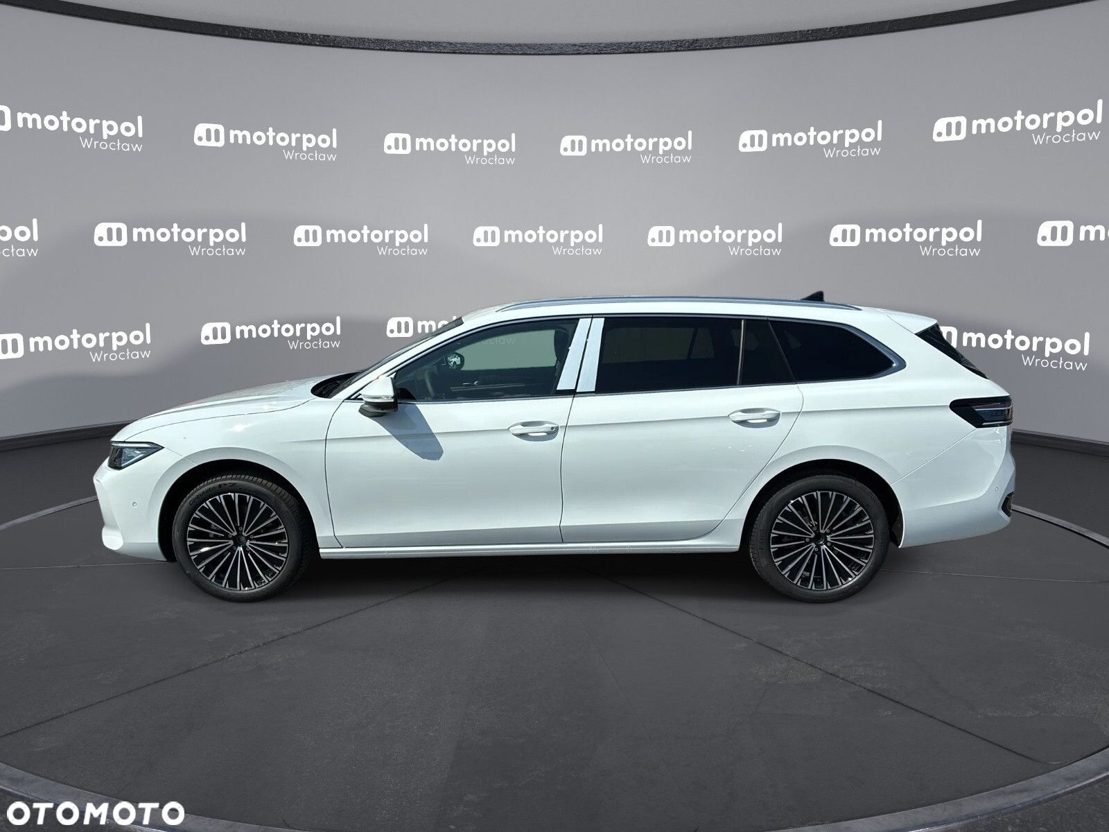 Volkswagen Passat - 3