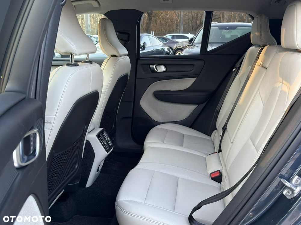 Volvo XC 40 T4 Inscription - 17