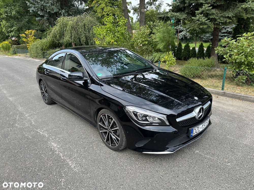 Mercedes-Benz CLA 200 7G-DCT Urban