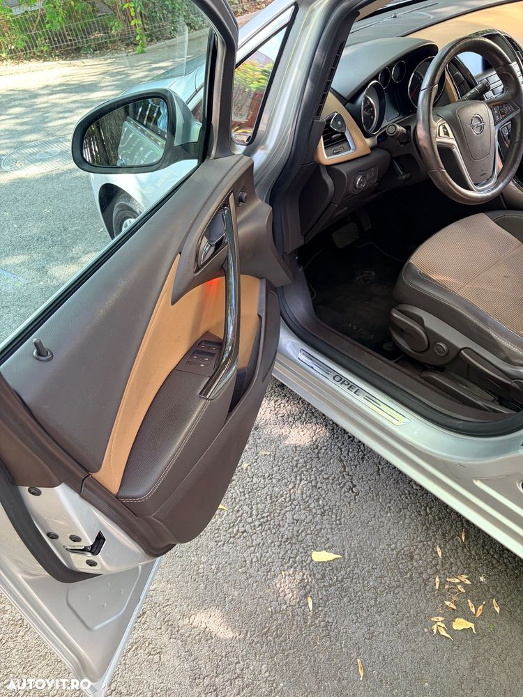 Opel Astra 1.4 Turbo ECOTEC Aut. Cosmo - 19