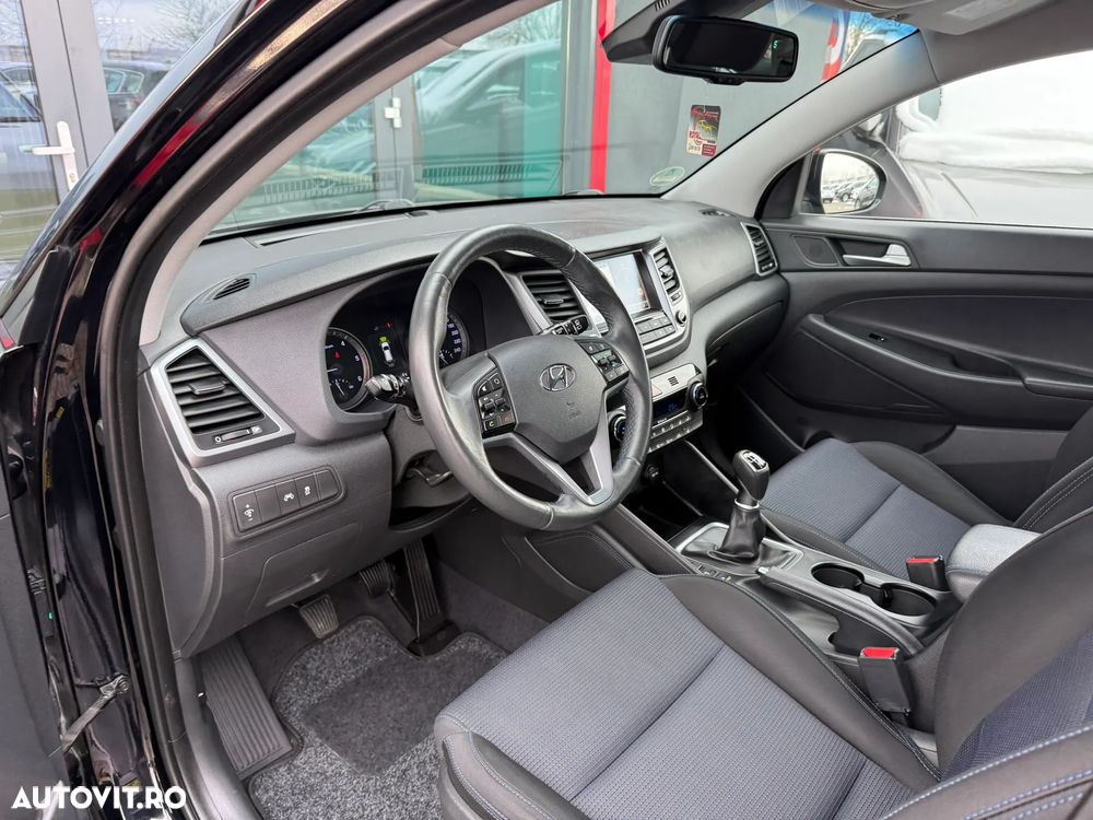 Hyundai Tucson blue 1.7 CRDi 2WD Style - 13