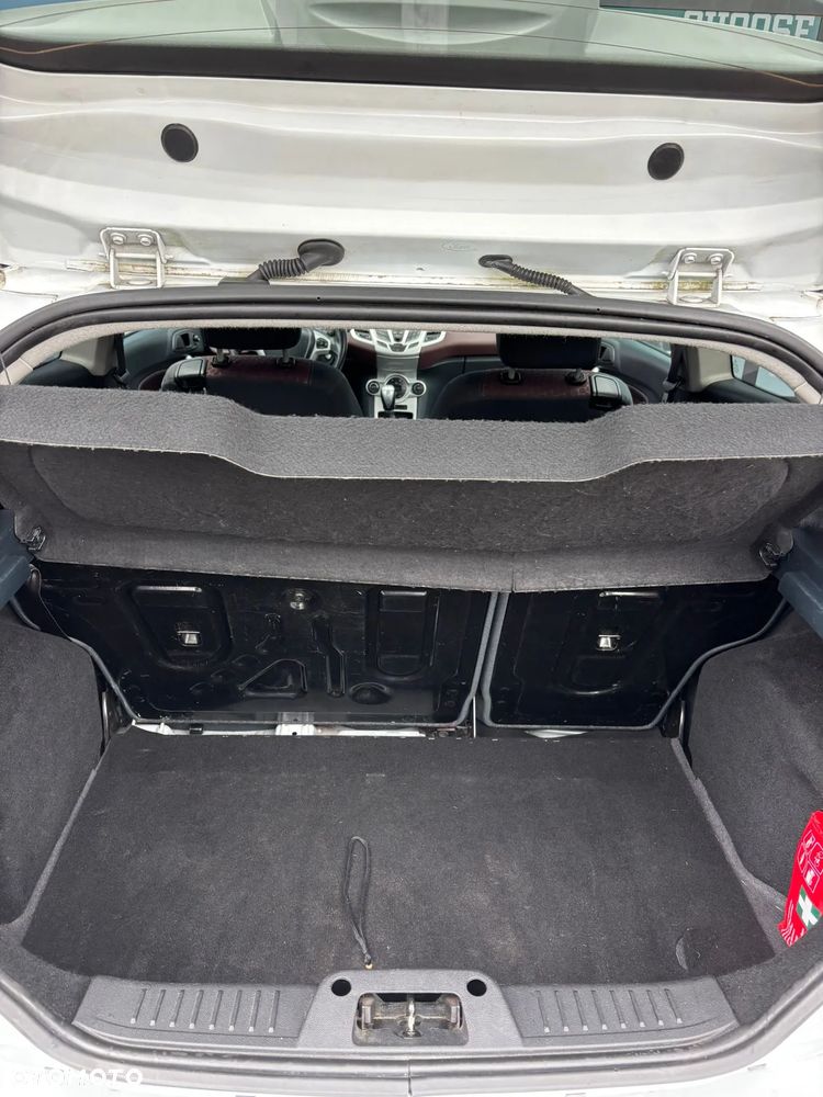 Ford Fiesta 1.4 Titanium - 12