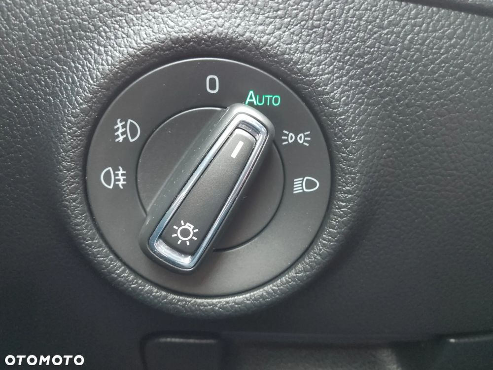 Skoda Superb 1.5 TSI Ambition DSG - 27